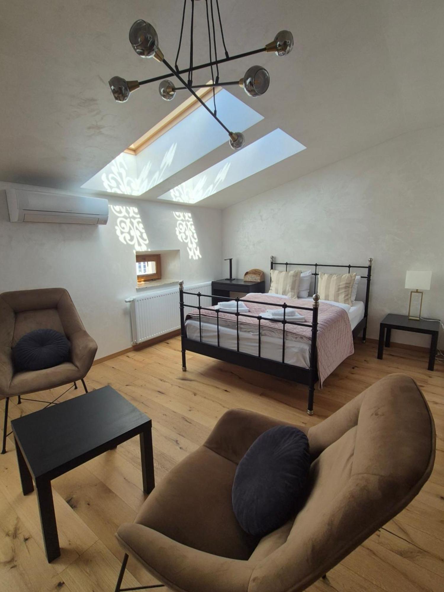 Aparthotel Miodowa 25 Cracovie Extérieur photo