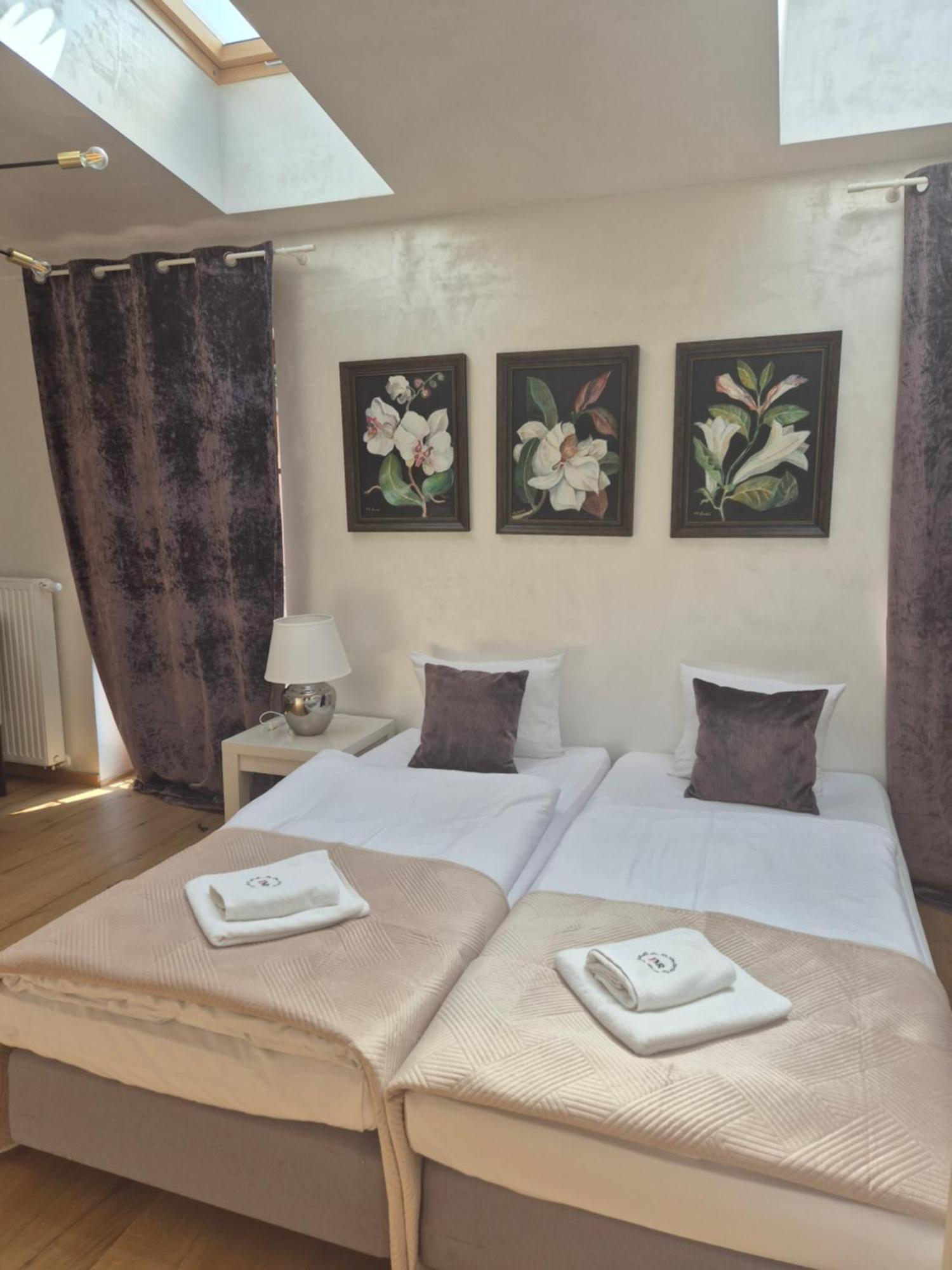 Aparthotel Miodowa 25 Cracovie Extérieur photo