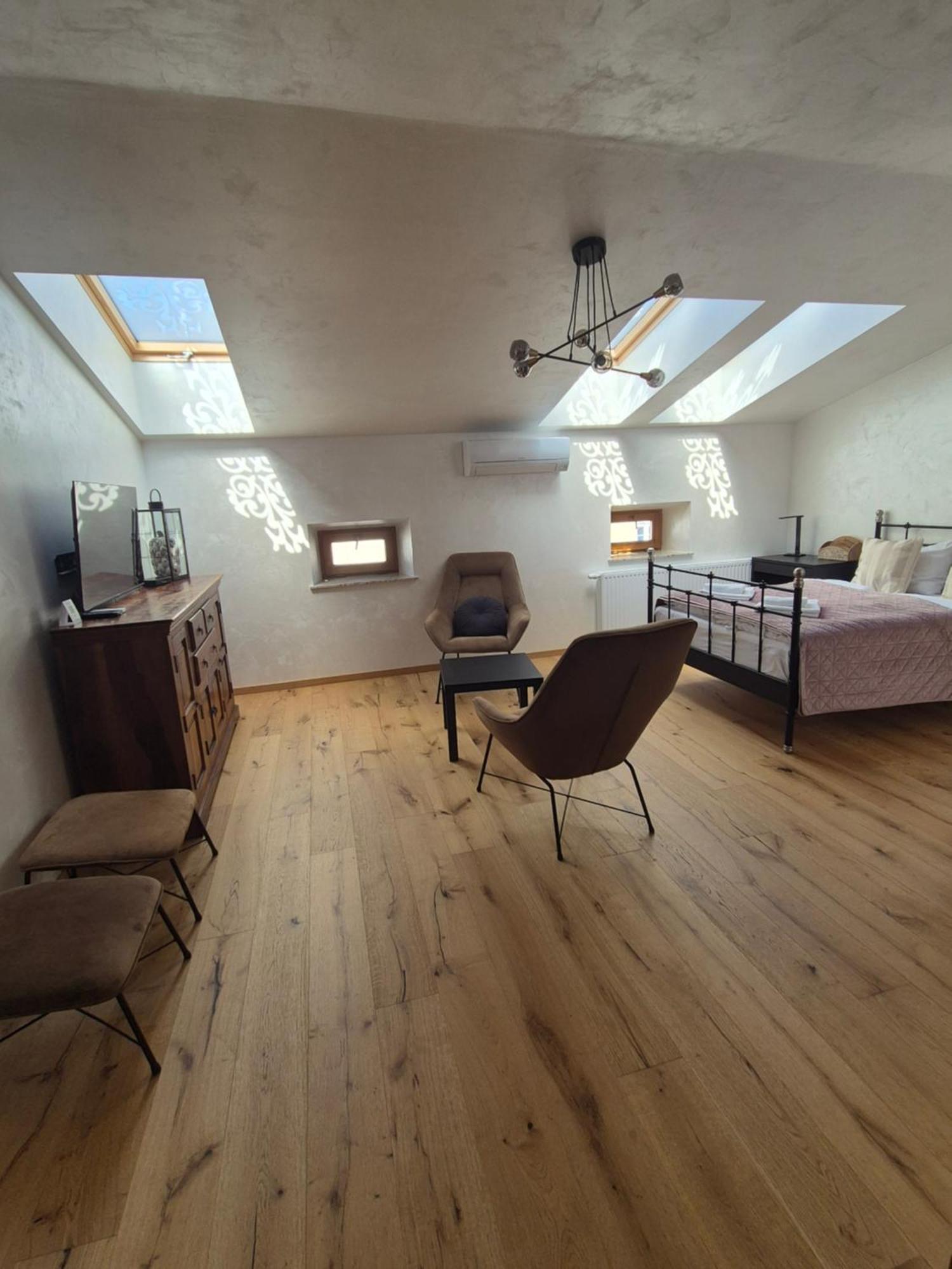 Aparthotel Miodowa 25 Cracovie Extérieur photo